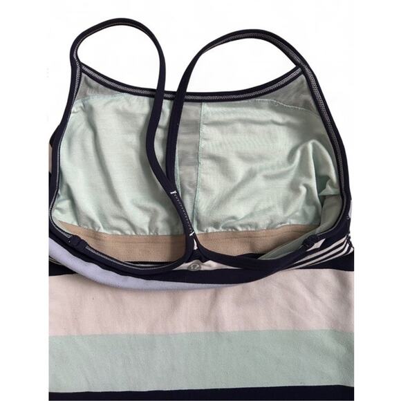 Lululemon Women’s Athletic Workout Tank Top Blue Striped Built In Bra Size 4 - Picture 4 of 5